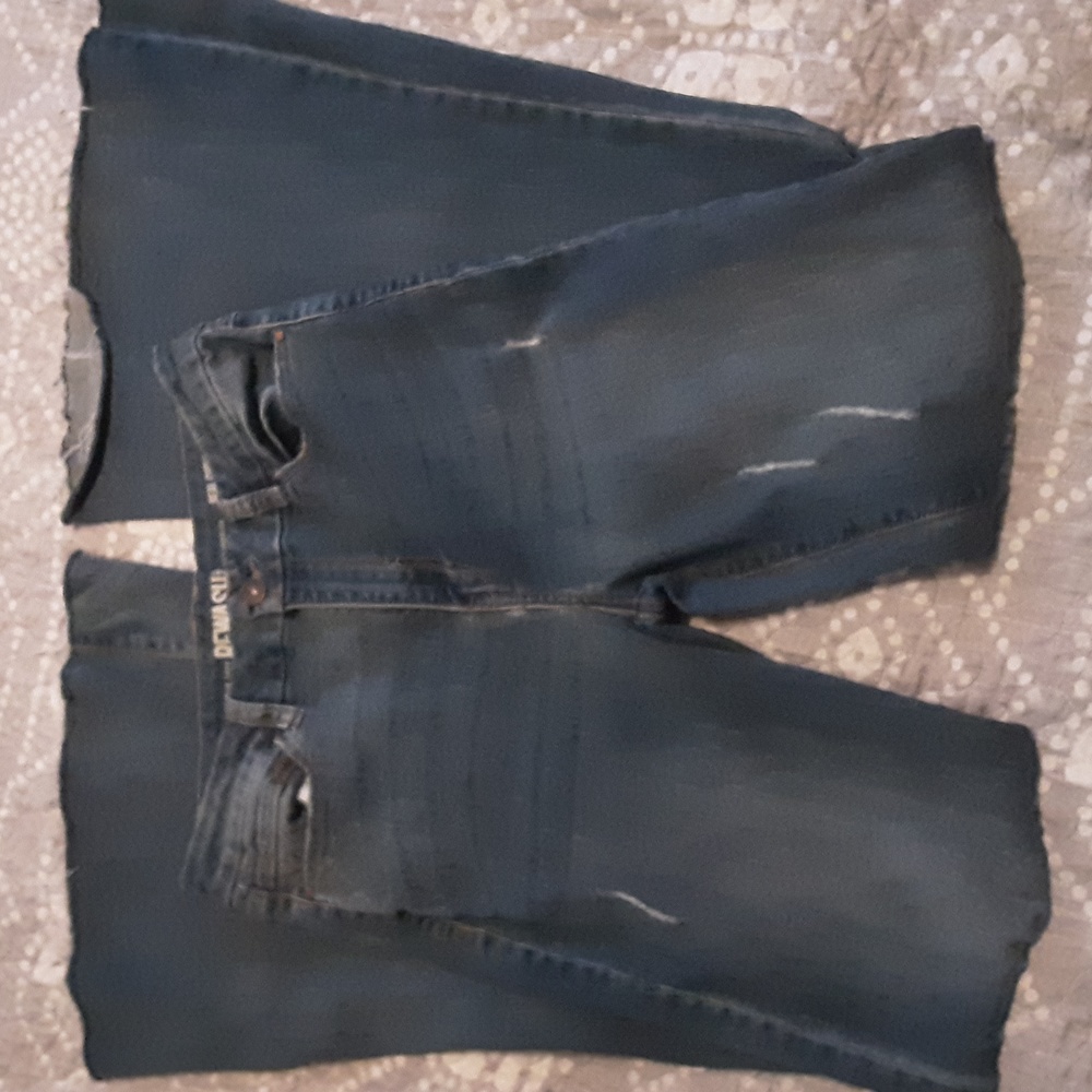 New York REWASH Los Angeles distressed jeans size 9 juniors